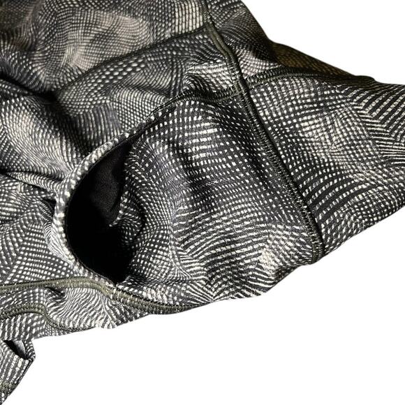 Lululemon Time To Sweat Crop 23" Leggings Sz 6 Velocity Mesh Island‎ Mist Black - Picture 4 of 6